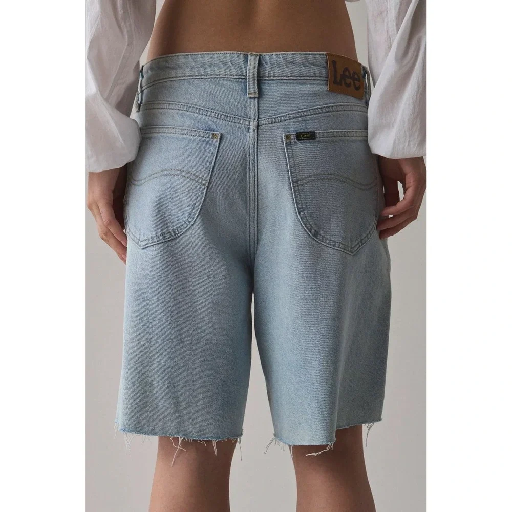 Lee Mid-Rise Slouch Bermuda Denim Shorts Light Wash Raw Hem Button Fly 24
